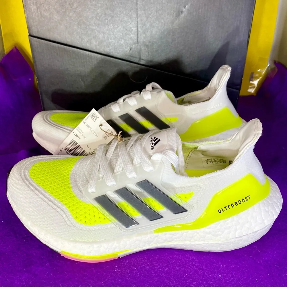 New adidas Ultraboost 21 Running Shoe FY0377 Men’s Size: 5 Women’s 6.5 - Picture 1 of 13
